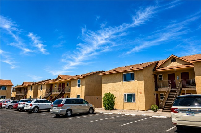 Vista Loma Apartments - JL Gray